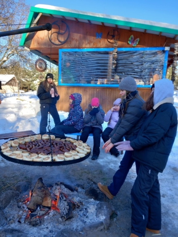 8ac4dbaf-5a09-4dbe-8945-6ea28940fc2b