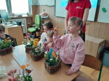 9ecbaae9-7a3a-4f5d-8d65-4b5c7133c399